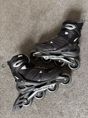 Mens Rollerblades  size 9